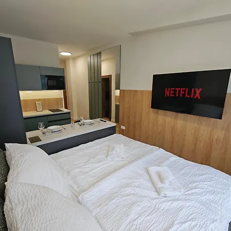 Axiom - Nova 7 Apartament