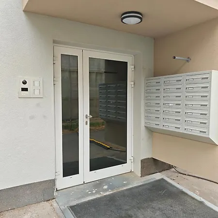 Axiom - Nova 7 Apartament Koszyce
