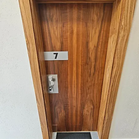 Axiom - Nova 7 Apartament Koszyce